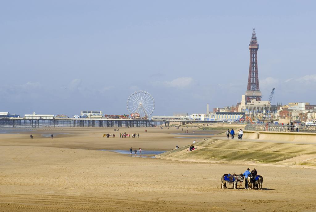 Chaplins Hotel Blackpool Exterior foto